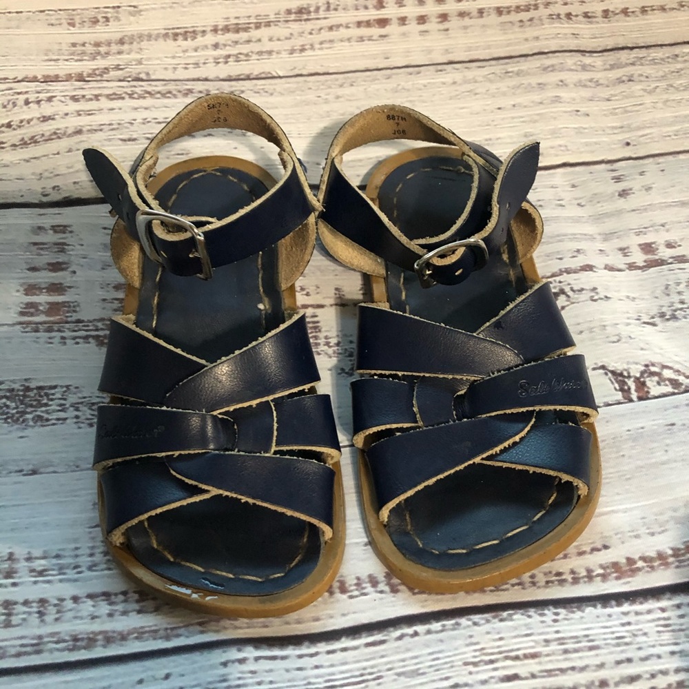 Navy Salt Water Sandals Size 7